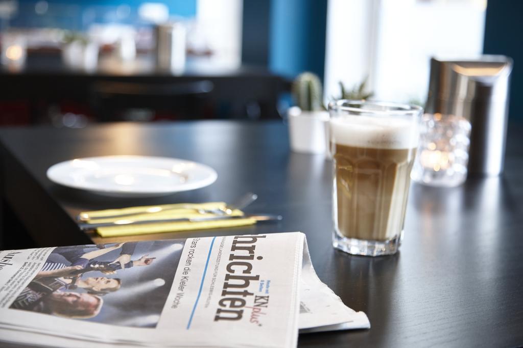 Hotel Liegeplatz 13 Kiel By Premiere Classe Esterno foto