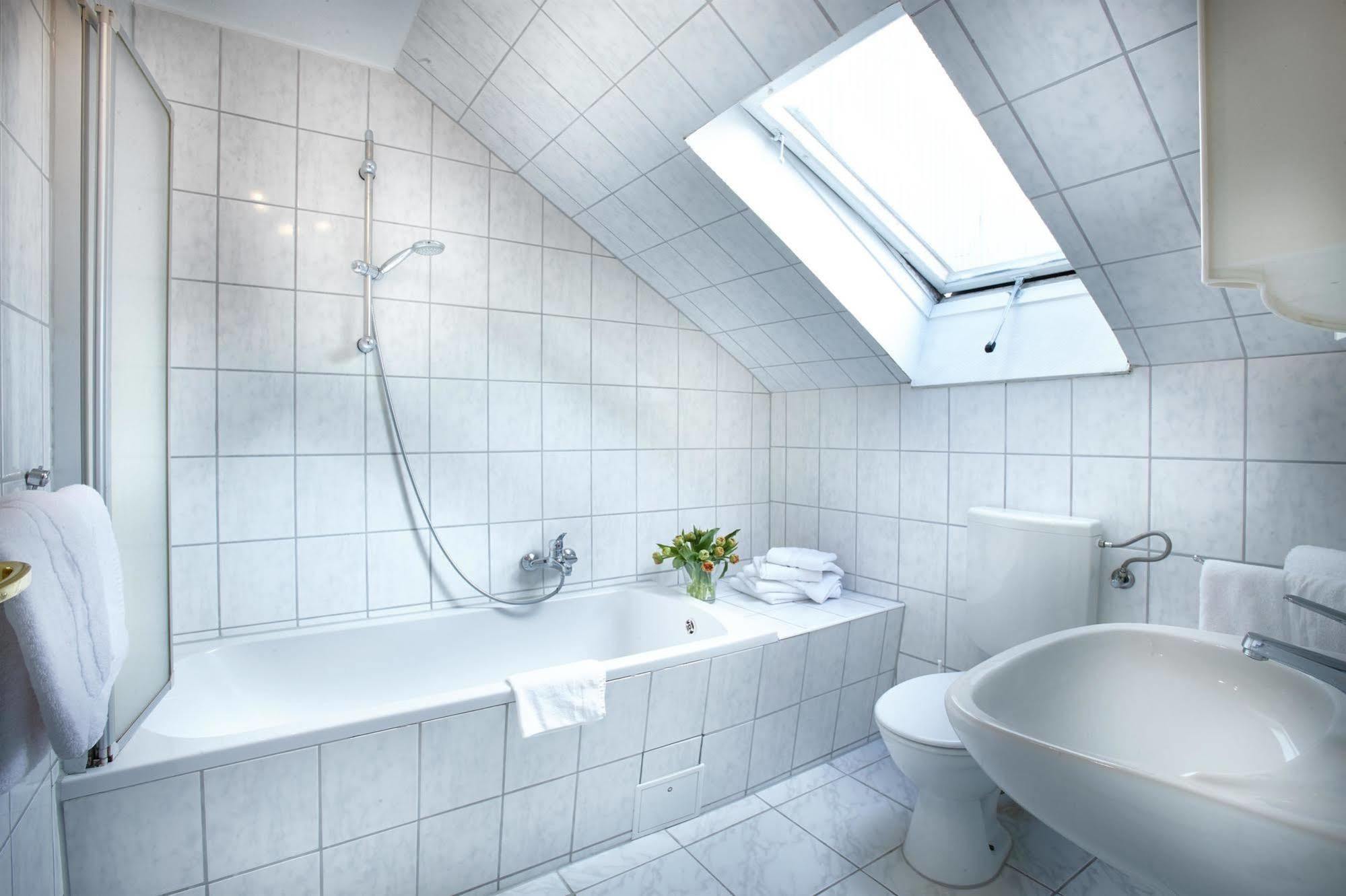 Hotel Liegeplatz 13 Kiel By Premiere Classe Esterno foto